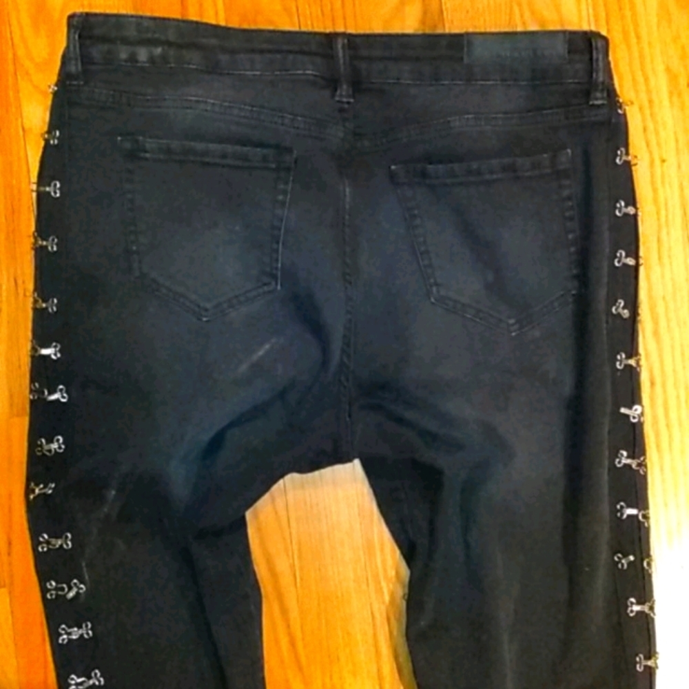Black heart girl skinny jeans